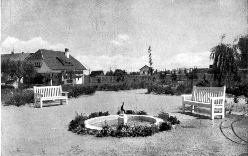 La Hortalaya_jardín y casa del guarda-1930